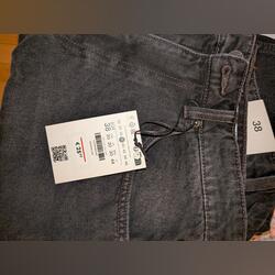 Calções Bershka novos com etiqueta . Calções