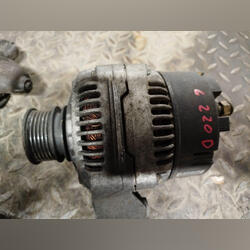 Alternador Mercedes C200 D ano 98. Motor e componentes