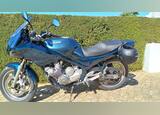 Vendo Yamaha 600 XJ. Motos. 1993  Yamaha 47.000 km Moto de estrada Gasolina sem chumbo Verde 600 cc Muito bom