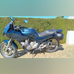 Vendo Yamaha 600 XJ. Motos. 1993  Yamaha 47.000 km Moto de estrada Gasolina sem chumbo Verde 600 cc Muito bom