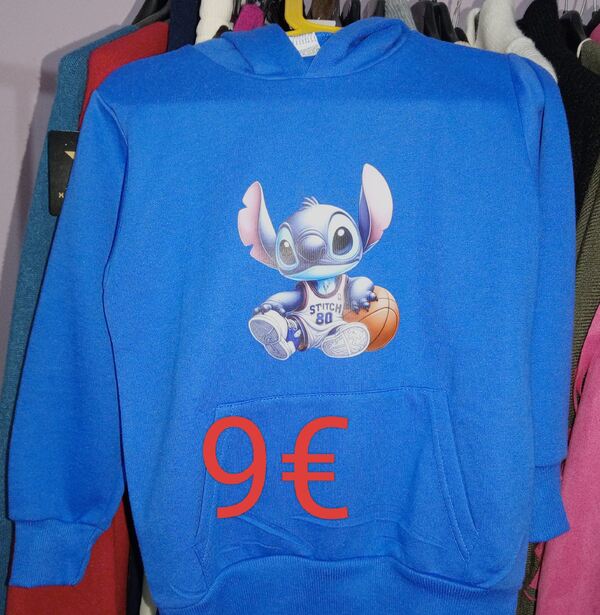 blusas. Camisas e T-shirts