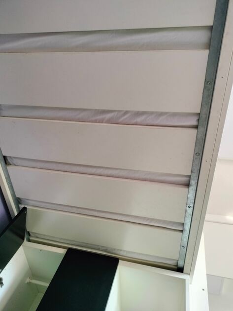 Cama alta Ikea sem secretária . Camas
