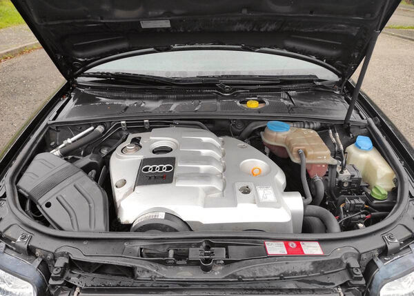 Audi A4 1.9 TDI 130 cv. Carros
