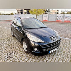 Peugeot 207 SW. Carros. Viana do Castelo. 2010   141.500 km Manual Gasolina 96 cv 5 portas Preto 4x4 ABS Ar condicionado Vidros eléctricos Engate do reboque Sistema de navegação Volante multi-funções