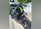 Vendo moto zontes 125U1 como nova com 3 meses. Motos