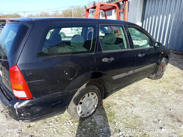 Para peças Ford Focus SW 1.4 Ano 2000. Carros para Peças
