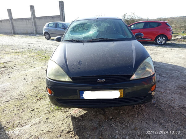 Para peças Ford Focus SW 1.4 Ano 2000. Carros para Peças