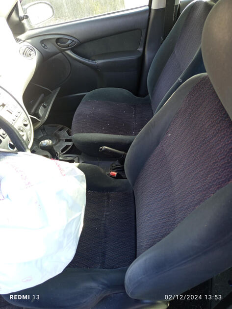 Para peças Ford Focus SW 1.4 Ano 2000. Carros para Peças