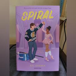 Livro “Spiral - Espiral do Amor”. Livros