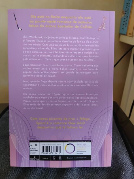 Livro “Spiral - Espiral do Amor”. Livros