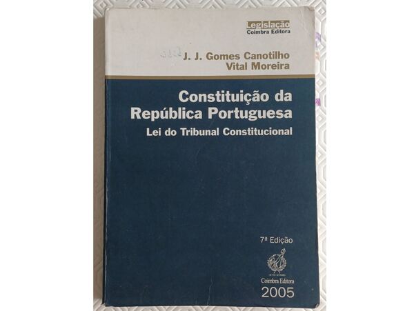 Constituição da República Portuguesa . Livros