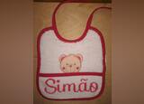 Babete bordada nome Simão . Outros (Comunidade)