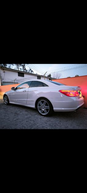 Mercedes E 250 CDI BlueEfficiency AMG Coupé . Carros