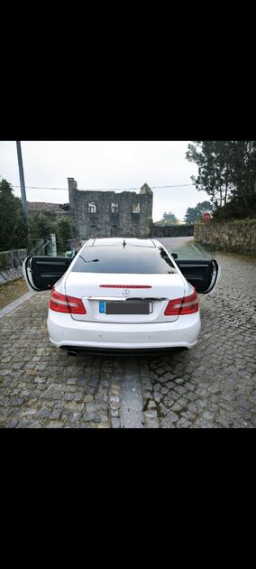 Mercedes E 250 CDI BlueEfficiency AMG Coupé . Carros