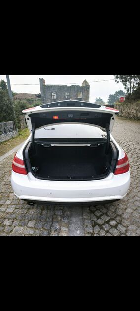 Mercedes E 250 CDI BlueEfficiency AMG Coupé . Carros