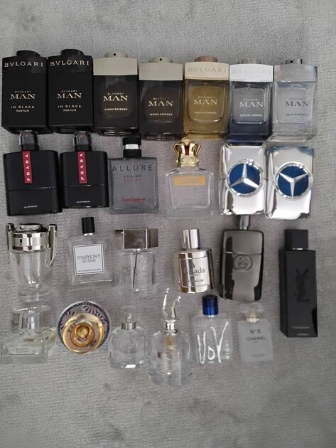 Frascos perfume vazios. Perfumes