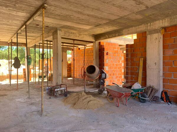 Serviço de Construção e Remodelação. Construção e Mineração