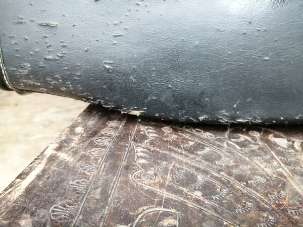 mala de caça antiga pele , ver bem as fotos . Outros