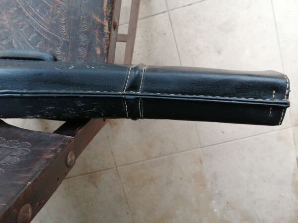 mala de caça antiga pele , ver bem as fotos . Outros