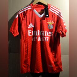 Camisola Benfica. Camisolas futebol