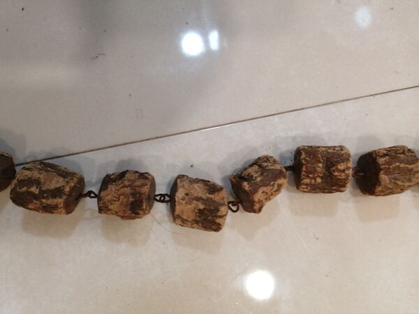 terço antigo , grande de parede em cortiça. Estátuas e artigos religiosos