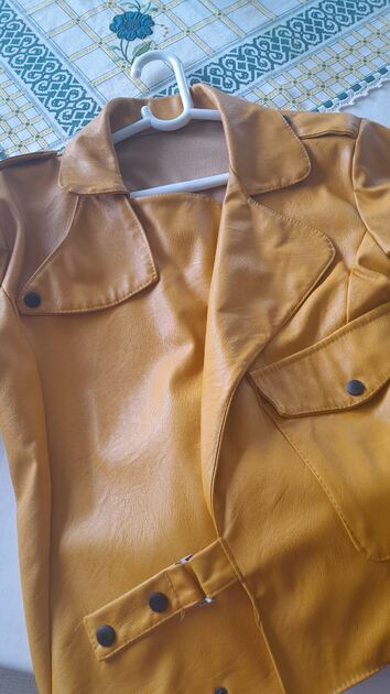 vendo blusao. Casacos mulher