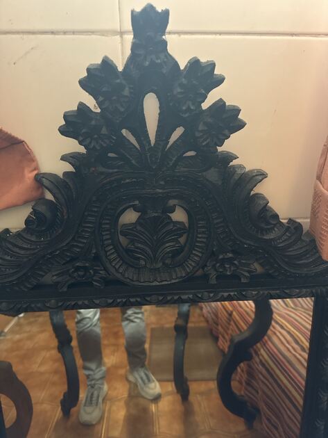 credencia com espelho. Mobiliário antigo