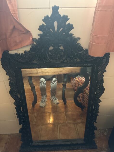 credencia com espelho. Mobiliário antigo