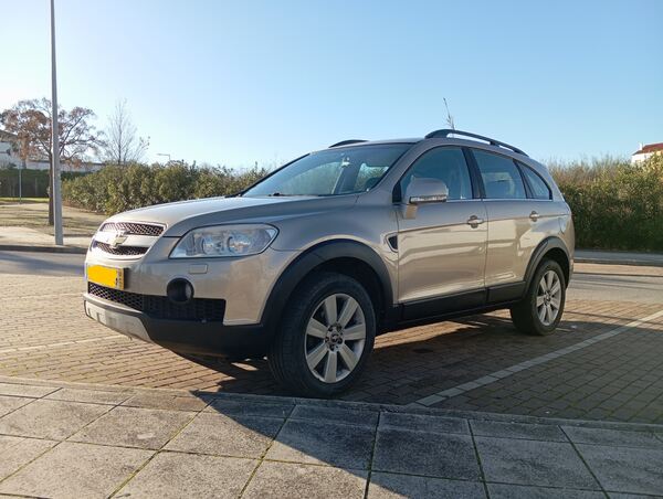 Chevrolet Captiva 2.0 VCDi 150cv 7 Lug. 4x4 – I. Carros
