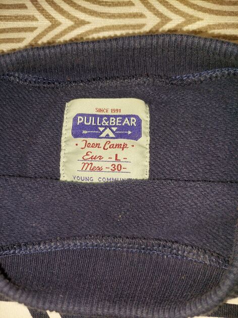 Sweatshirt – pull & bear – tamanho L europeu . Sweatshirts