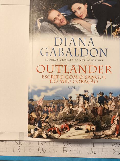 Outlander (Escrito Com o Sangue do Meu Coração). Livros