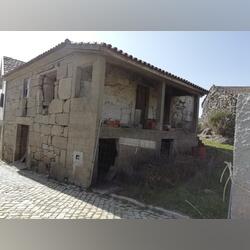 Moradia para reconstrução - Vila Pouca de Aguiar. Casa e apartamentos para vender