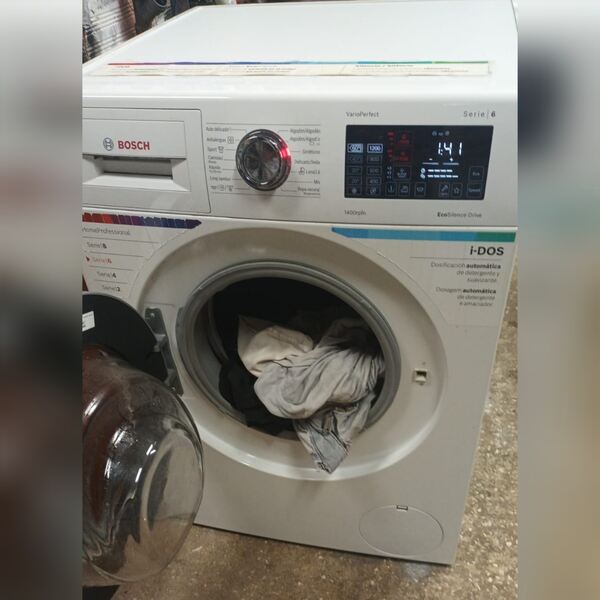 Máquina de lavar roupa da bosch 9kg. Máquinas de Lavar Roupa