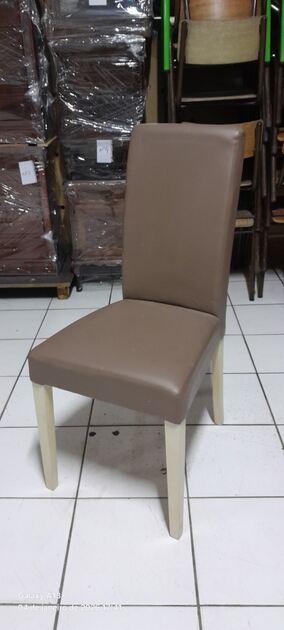 Cadeira para desocupar. Cadeiras