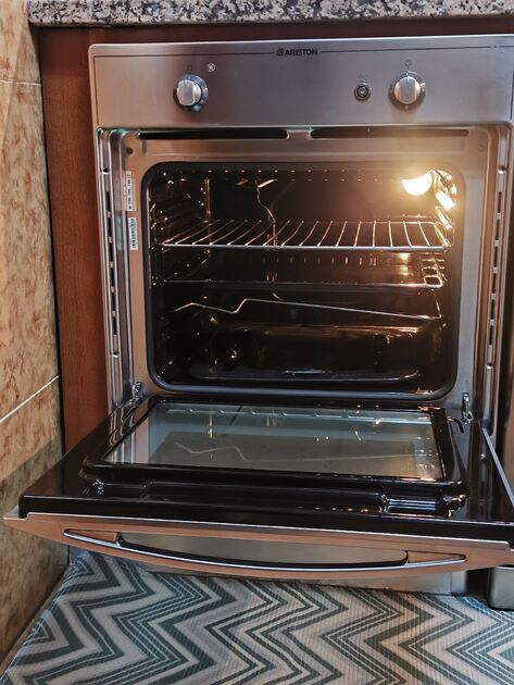  Forno Ariston . Fornos