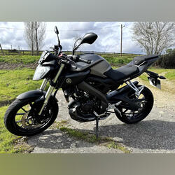 Moto Yamaha MT-125 / 2015 / 16.9mil / Naked. Motos