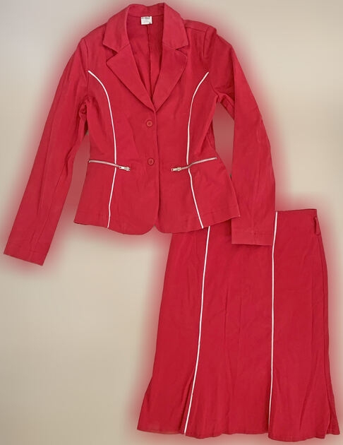 Conjunto de Saia e Casaco de Senhora, Novo. Fatos e Blazers