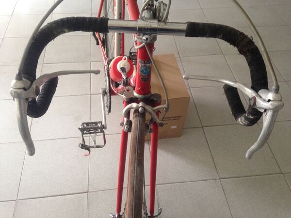 Bicicleta órbita vintage . Bicicletas