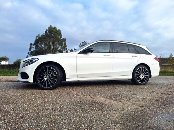 Mercedes C250 BlueTec AMG Line Auto. Carros