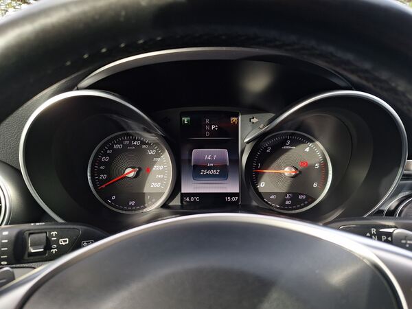 Mercedes C250 BlueTec AMG Line Auto. Carros