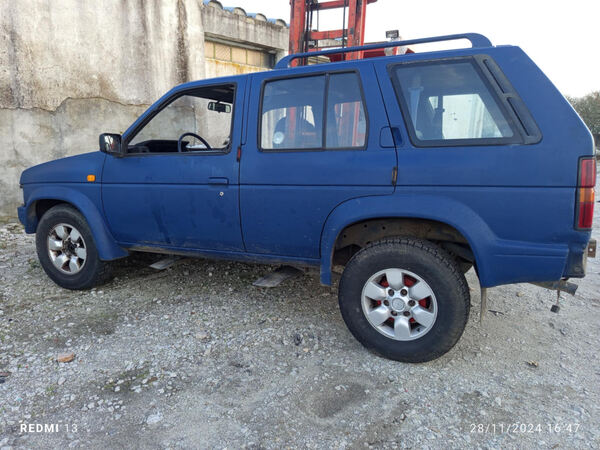 Para peças Nissan Terrano 2.7TD ano 1992. Carros para Peças