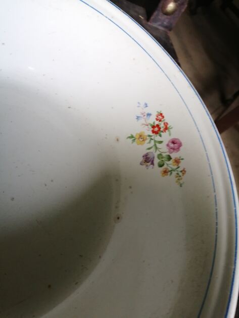 prato fundo/saladeira antiga da Cesol ,portuguesa. Artesanato