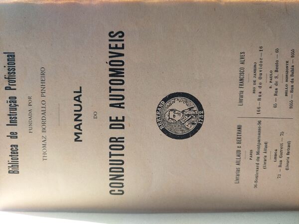 Livro anos 30 "Manual do Condutor Automóvel". Livros
