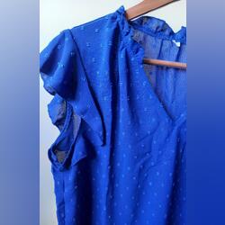 🌺 Blusa XL, NOVA. Camisas e Blusas. Torres Novas. XL / 42 / 14 Poliéster    Azul Gola V Cor liso Primavera Verão Novo / Como novo