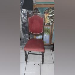 Cadeira para desocupar. Cadeiras