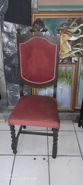 Cadeira para desocupar. Cadeiras