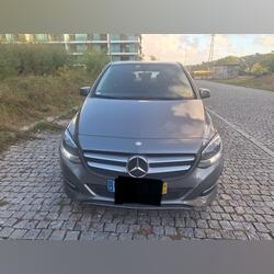 Mercedes B180d Urban . Carros