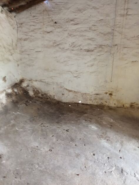 Casa urbana . Terreno Rústico