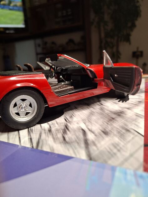 Ferrari 365 GTS . Miniaturas