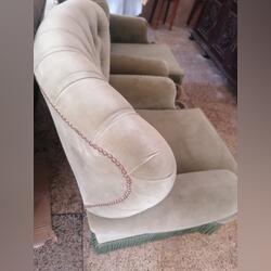 Sofa antigo ideal para reformar. Sofás e Poltronas